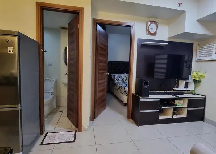 Apartment 1br With Balcony At Horizons 101 *